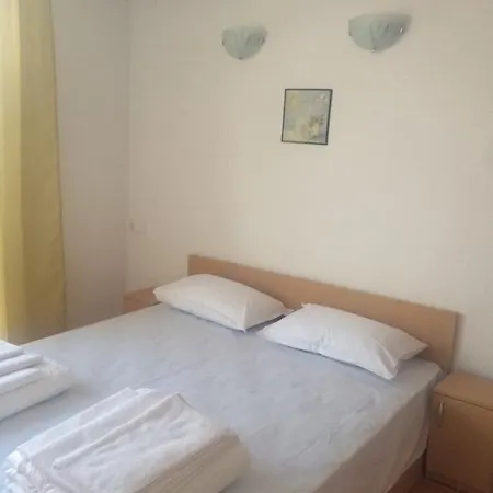 Guest Venera * Приморско
